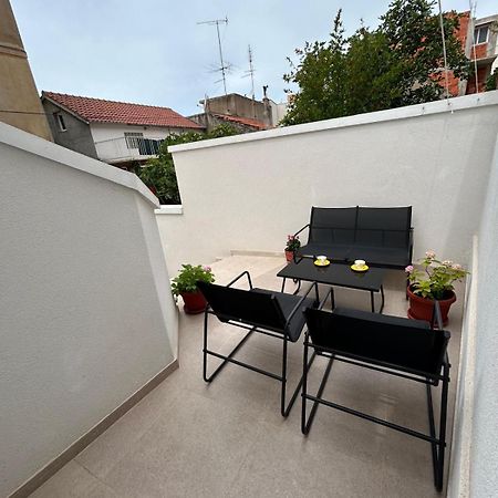 Duje & Roko Apartments Шибеник Экстерьер фото