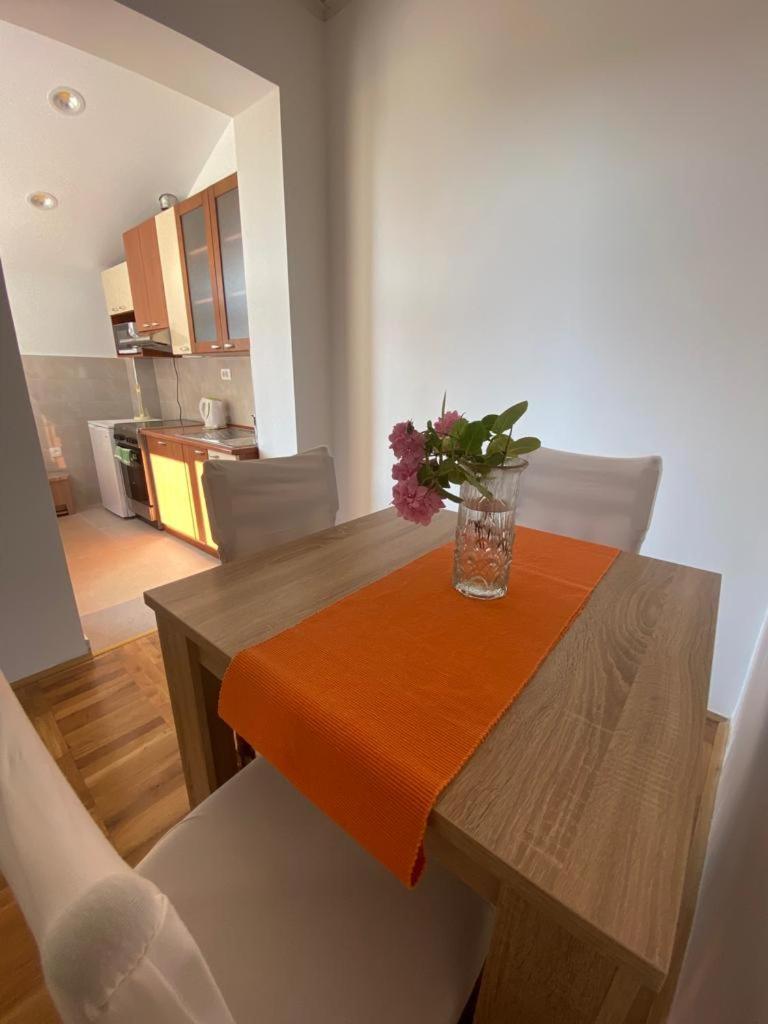 Duje & Roko Apartments Шибеник Экстерьер фото